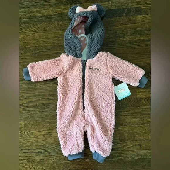 Minnie Mouse Fuzzy Baby Suit Size 3-6 Months - Picture 1 of 5